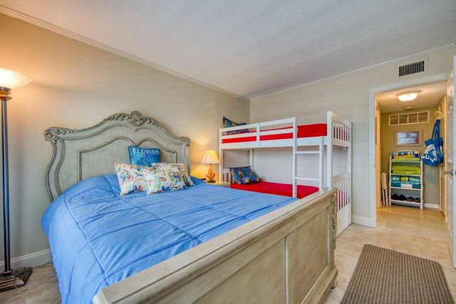 105 ISLAND WAY 138, Clearwater, FL 33767