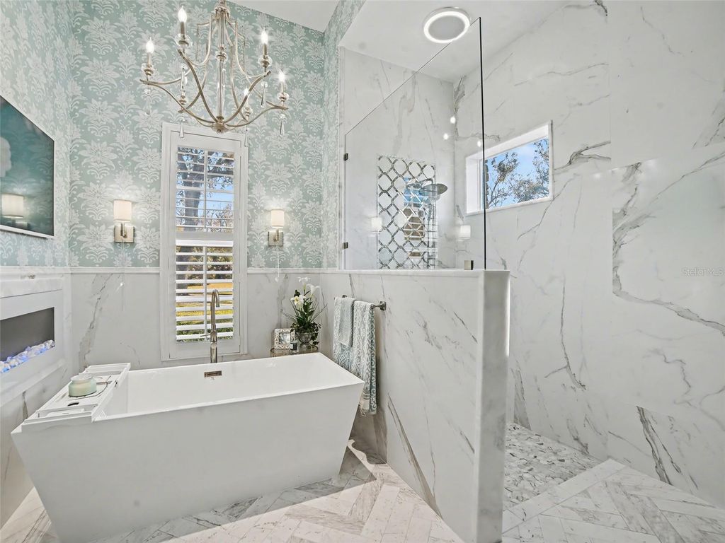 Image 14 of property listing at 8921 EAGLE WATCH DRIVE, Riverview, FL 33578