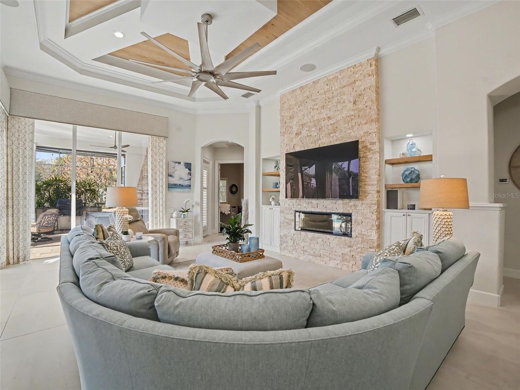 Image 27 of property listing at 8921 EAGLE WATCH DRIVE, Riverview, FL 33578