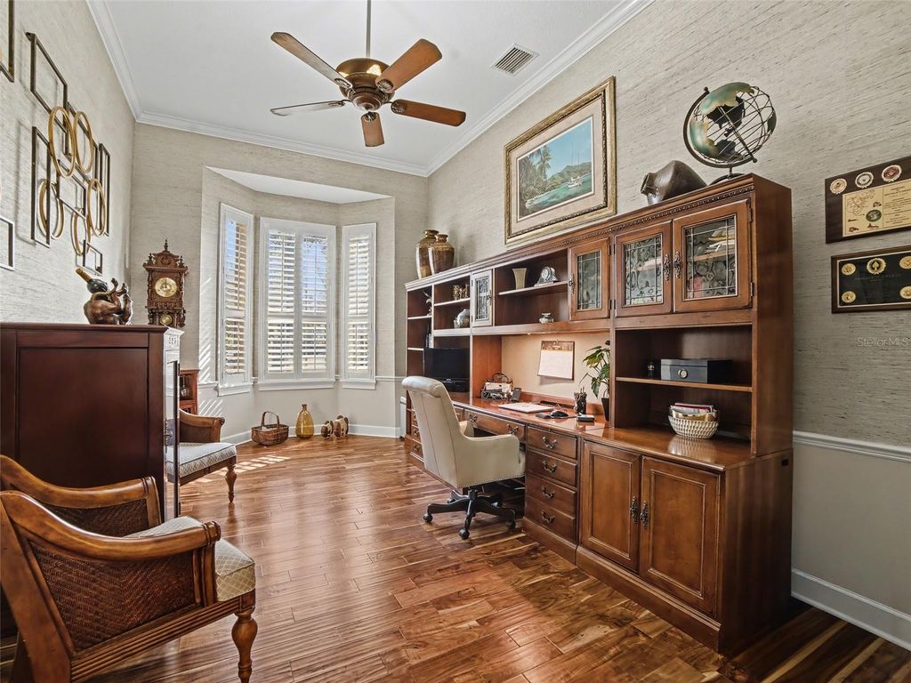 Image 9 of property listing at 8921 EAGLE WATCH DRIVE, Riverview, FL 33578