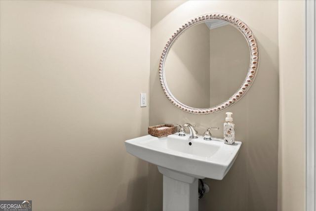 916 Laurelwood Court, Canton, GA 30115