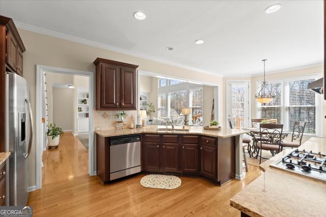 916 Laurelwood Court, Canton, GA 30115