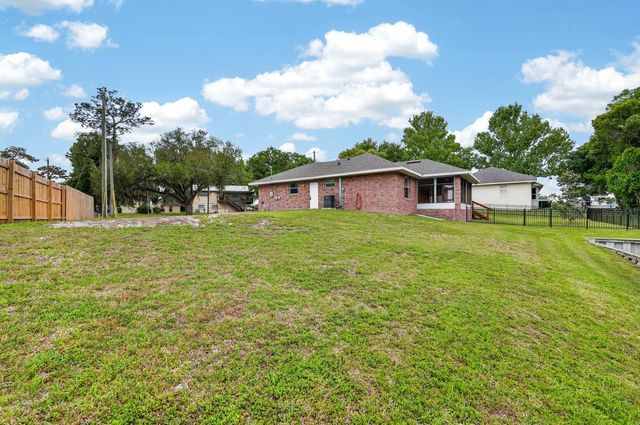 1505 LAKESIDE DRIVE, Deland, FL 32720