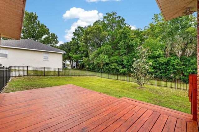 1505 LAKESIDE DRIVE, Deland, FL 32720
