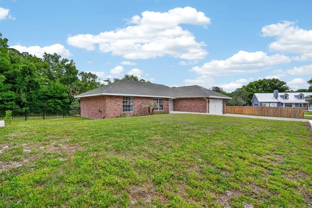 1505 LAKESIDE DRIVE, Deland, FL 32720