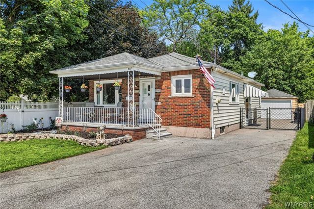 927 88th Street, Niagara Falls, NY 14304