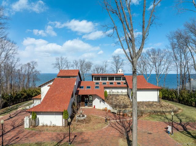 1 Sea Crest Drive, Lloyd Neck, NY 11743