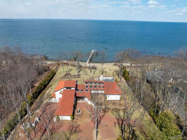 1 Sea Crest Drive, Lloyd Neck, NY 11743
