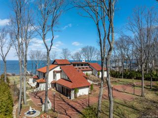 1 Sea Crest Drive, Lloyd Neck, NY 11743
