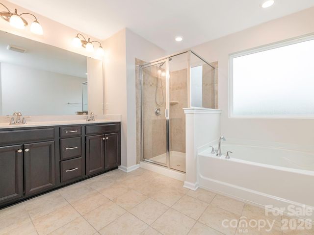 2713 Sawbridge Lane, Gastonia, NC 28056