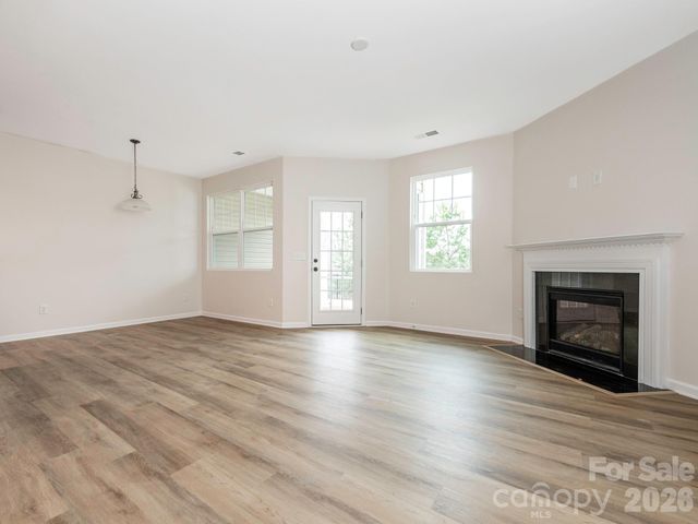 2713 Sawbridge Lane, Gastonia, NC 28056