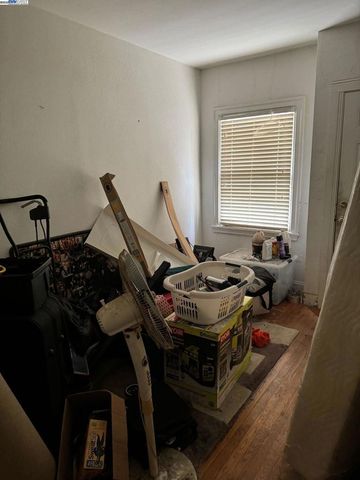2123 High St, Oakland, CA 94601