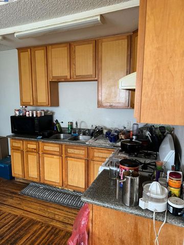 2123 High St, Oakland, CA 94601