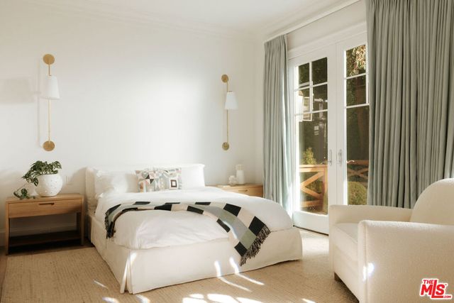 13167 Boca De Canon Lane, Los Angeles, CA 90049