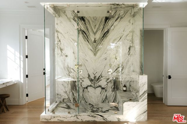 13167 Boca De Canon Lane, Los Angeles, CA 90049