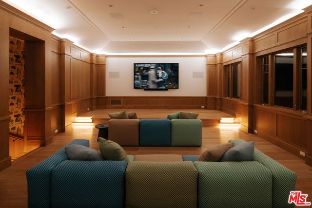 13167 Boca De Canon Lane, Los Angeles, CA 90049