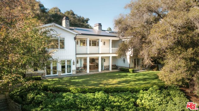 13167 Boca De Canon Lane, Los Angeles, CA 90049