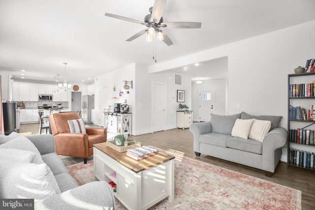 6710 GINSENG LN, King George, VA 22485