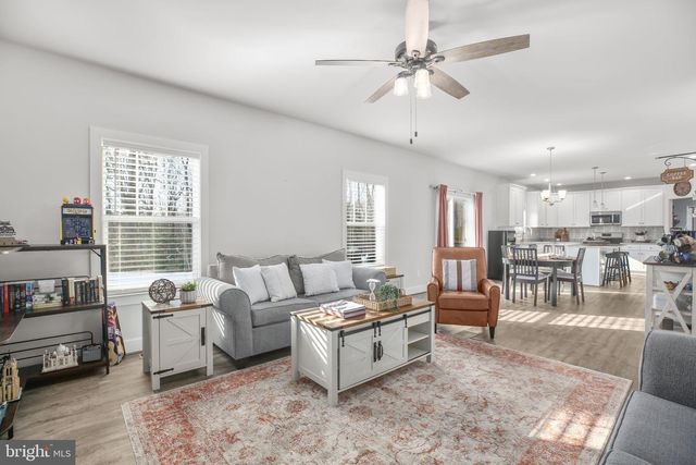 6710 GINSENG LN, King George, VA 22485