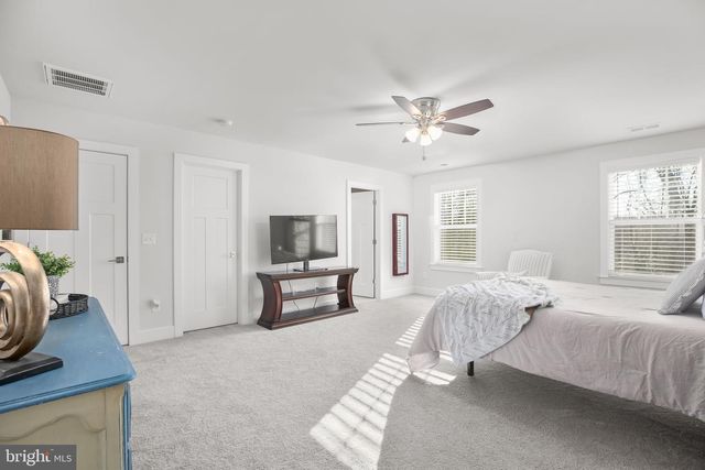 6710 GINSENG LN, King George, VA 22485