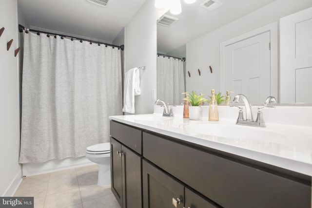 6710 GINSENG LN, King George, VA 22485