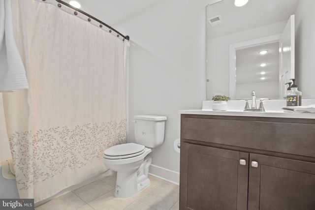 6710 GINSENG LN, King George, VA 22485