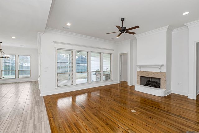 40285 Buchanan Ct, Prairieville, LA 70769