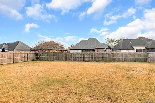 40285 Buchanan Ct, Prairieville, LA 70769