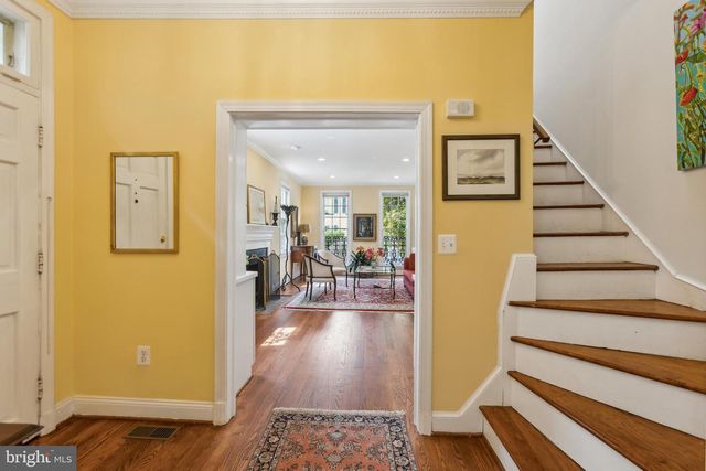 1689 32ND ST NW, Washington, DC 20007