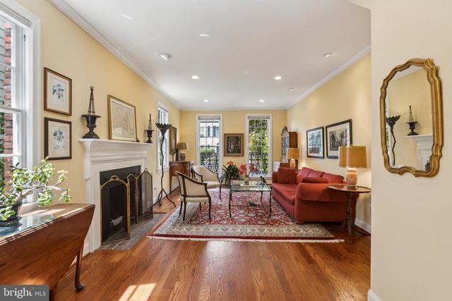 1689 32ND ST NW, Washington, DC 20007