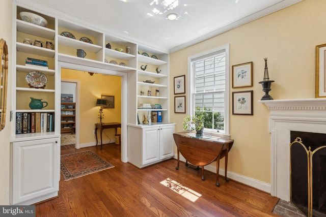 1689 32ND ST NW, Washington, DC 20007