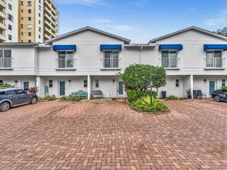 835 NE 19th Avenue 9, Fort Lauderdale, FL 33304