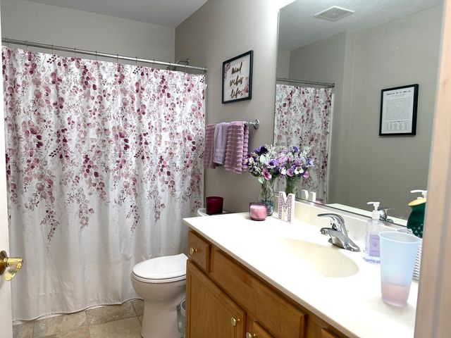 2939 SAGANASHKEE Lane, Naperville, IL 60564