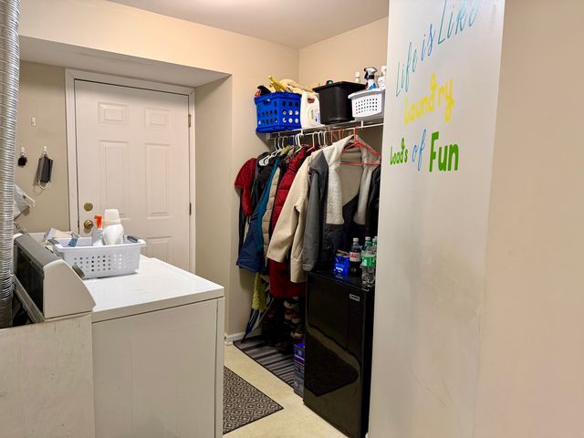 2939 SAGANASHKEE Lane, Naperville, IL 60564