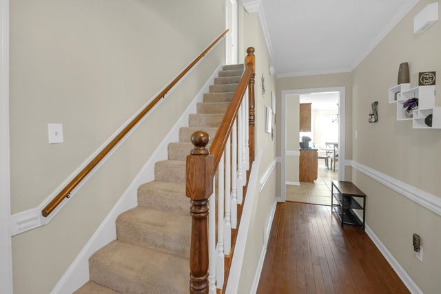 8645 MEADOW GREEN DR, Memphis, TN 38016