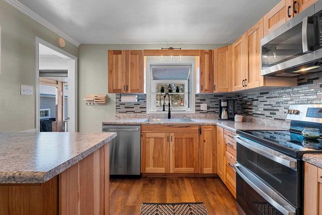 1420 12TH AVENUE, Green Bay, WI 54304