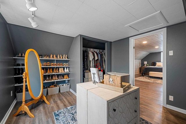 1420 12TH AVENUE, Green Bay, WI 54304