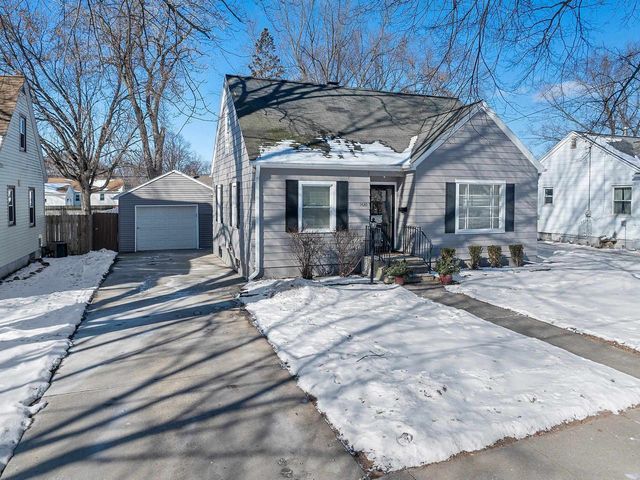 1420 12TH AVENUE, Green Bay, WI 54304