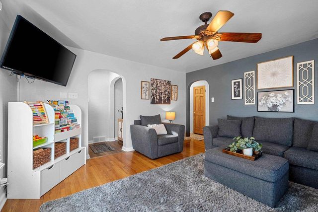 1420 12TH AVENUE, Green Bay, WI 54304