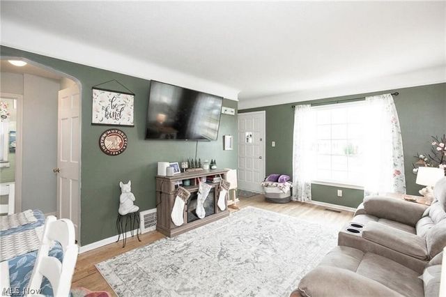 25151 Zeman Avenue, Euclid, OH 44132