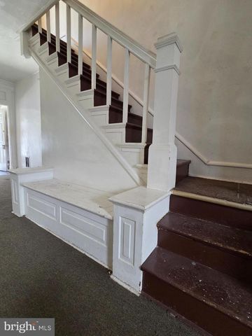 1102 N FRONT ST, Reading, PA 19601