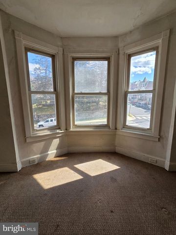 1102 N FRONT ST, Reading, PA 19601