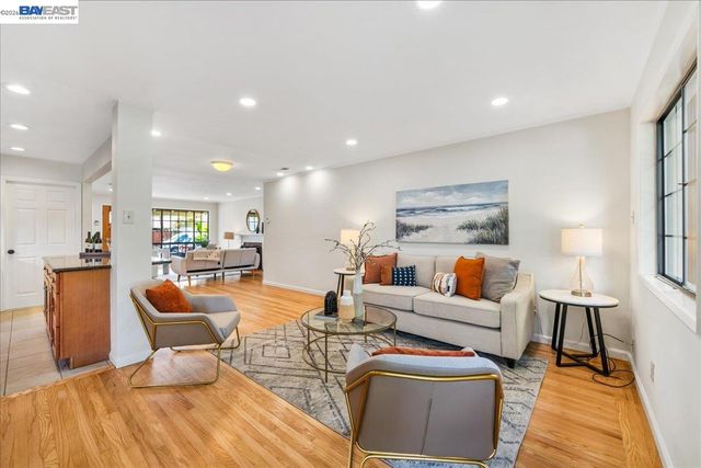 17153 Via Media, San Lorenzo, CA 94580