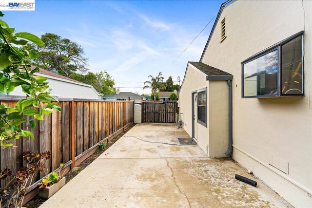 17153 Via Media, San Lorenzo, CA 94580