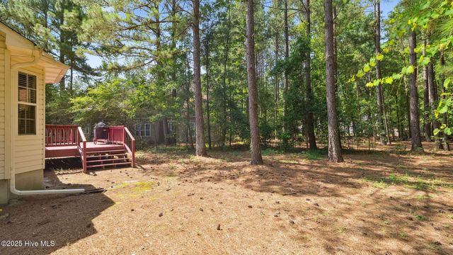 637 Chukar Court, Vass, NC 28394