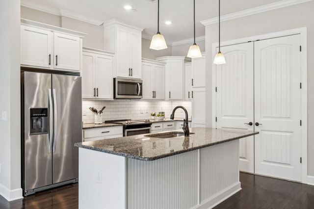 201 Swain Cir Ste 104, Franklin, TN 37064