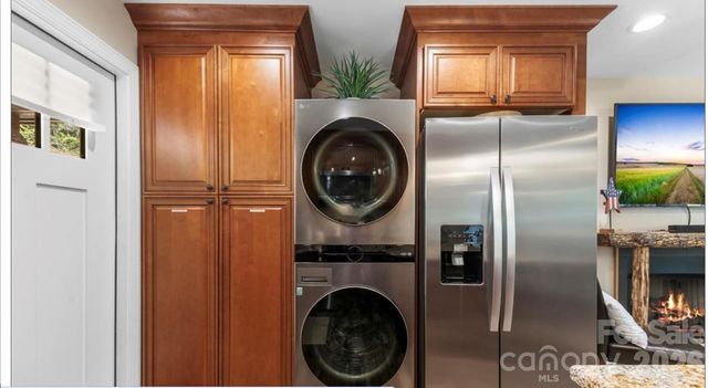 8333 Catawba Cove Drive, Belmont, NC 28012