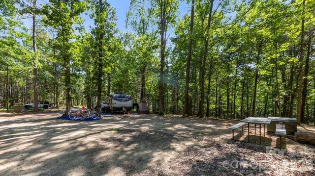 8333 Catawba Cove Drive, Belmont, NC 28012