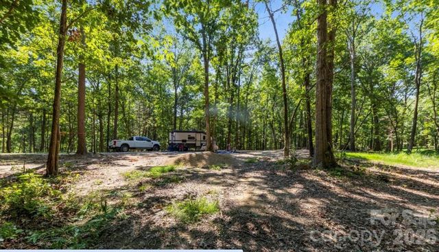 8333 Catawba Cove Drive, Belmont, NC 28012