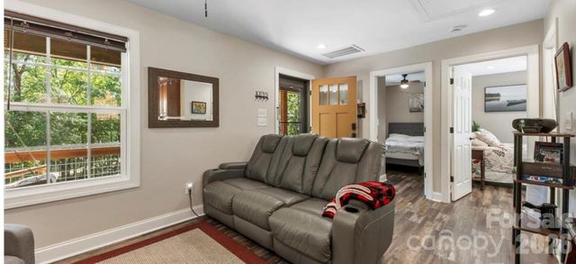 8333 Catawba Cove Drive, Belmont, NC 28012